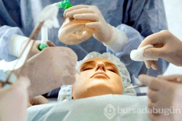 Ameliyatta uyanıp dehşeti yaşadılar!