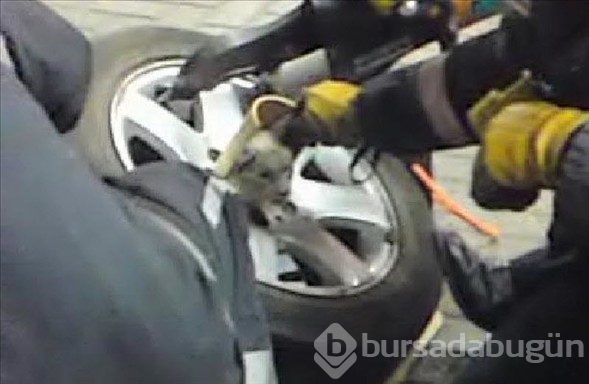 Merak başını derde soktu