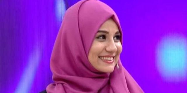 Oğlundan Emrah'a ağır gönderme