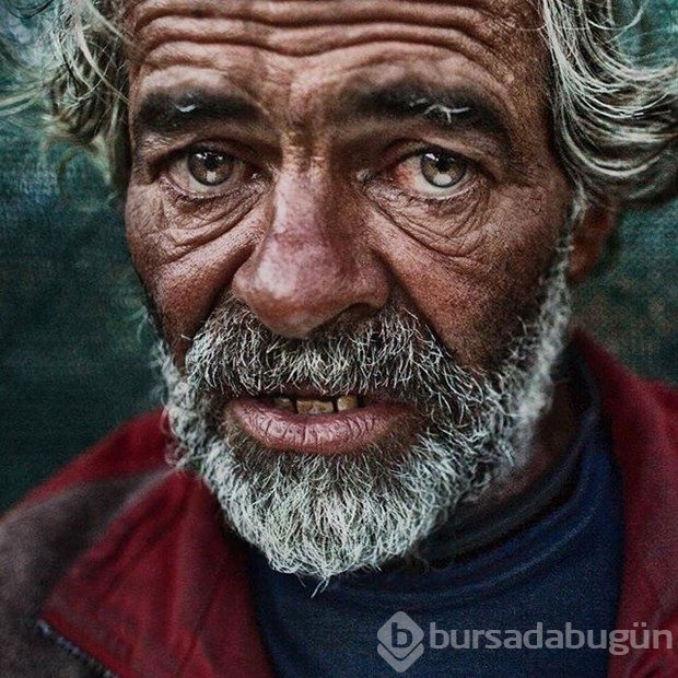 Evsizleri çekmek için onlardan biri oldu