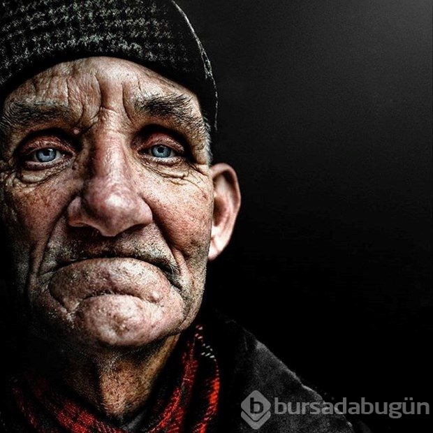 Evsizleri çekmek için onlardan biri oldu