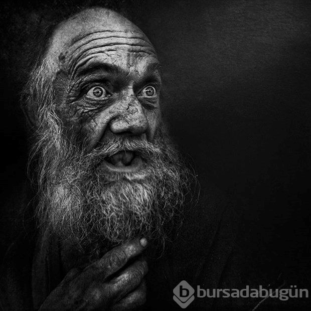 Evsizleri çekmek için onlardan biri oldu