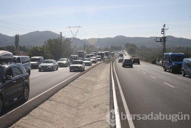Kazalara kızıp yol kapattılar 