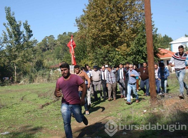 Kazalara kızıp yol kapattılar 