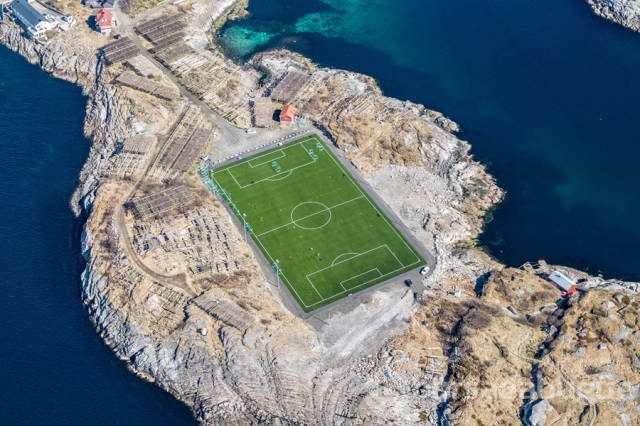 Dünyanın en tuhaf stadyumları