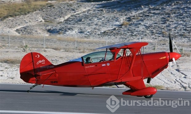 İşte ilk kadın akrobasi pilotu !