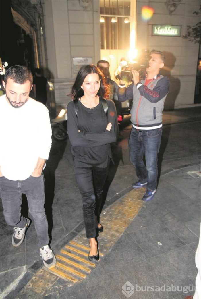 Hande Ataizi ekranlara dönüyor !