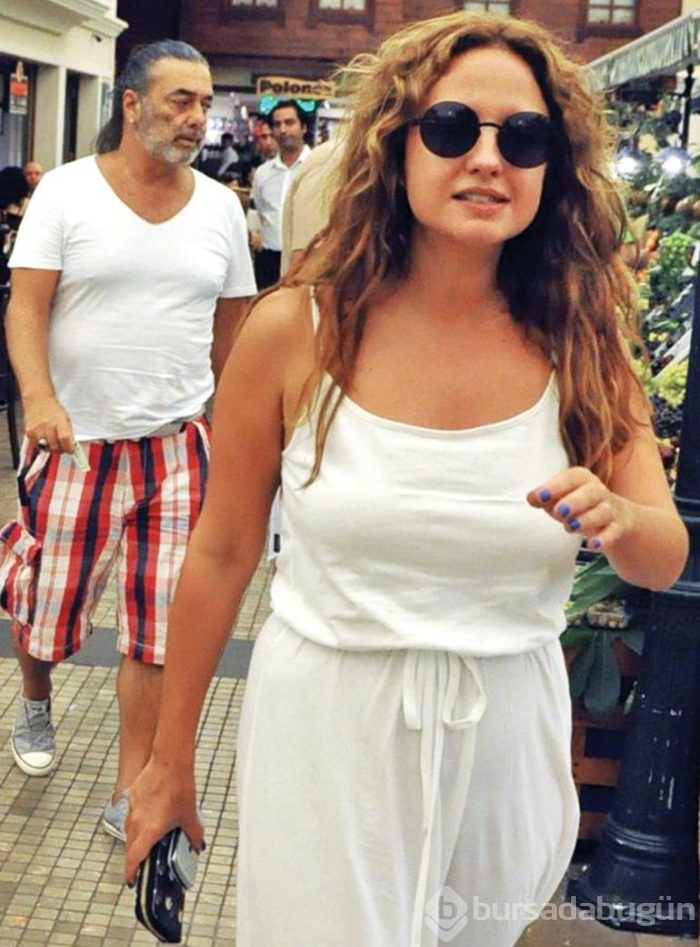 Ayşe Özyılmazel'den eski eşi Ali Taran'a ağır eleştiri