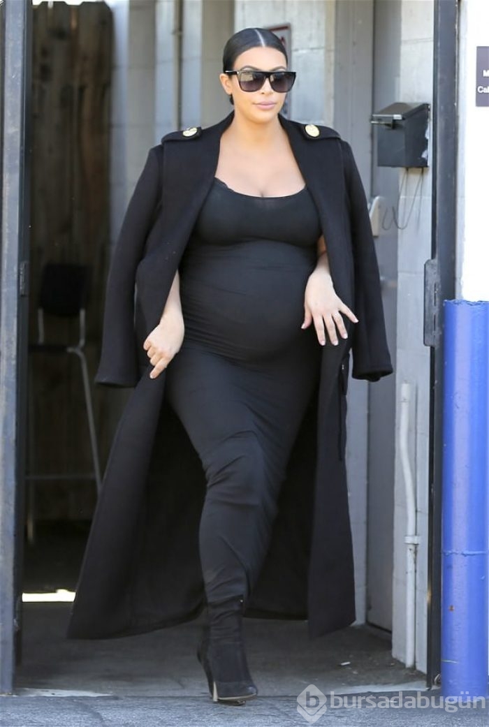 Kim Kardashian'dan tarihi frikik!
