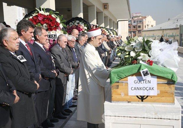 Gülten Akın son yolculuğuna uğurlandı