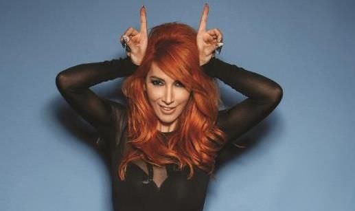 Hande Yener'e büyük şok!