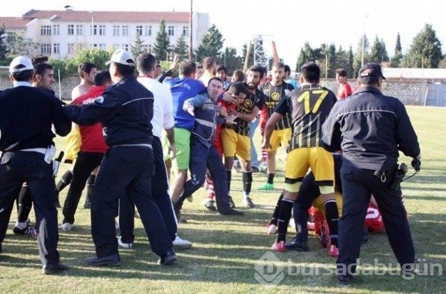 Denizli'deki amatör maçta büyük kavga