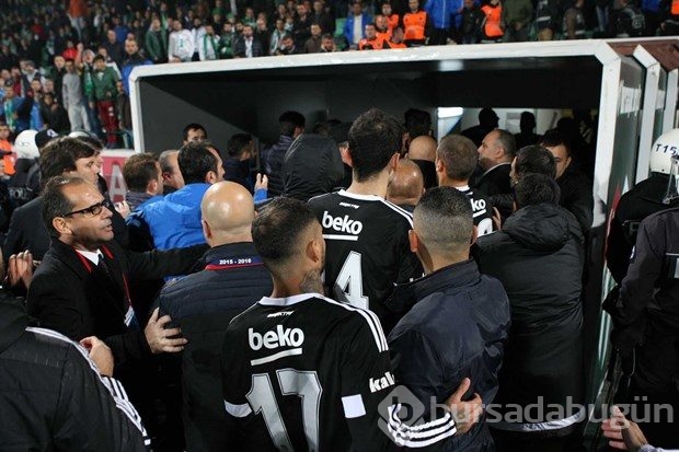 Bursaspor - Beşiktaş karşılaşması sonrası gerginlik