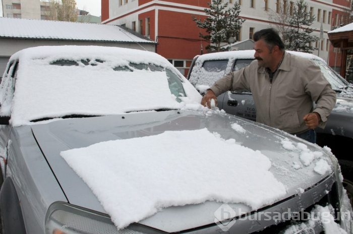 Ardahan'a ilk kar yağdı!