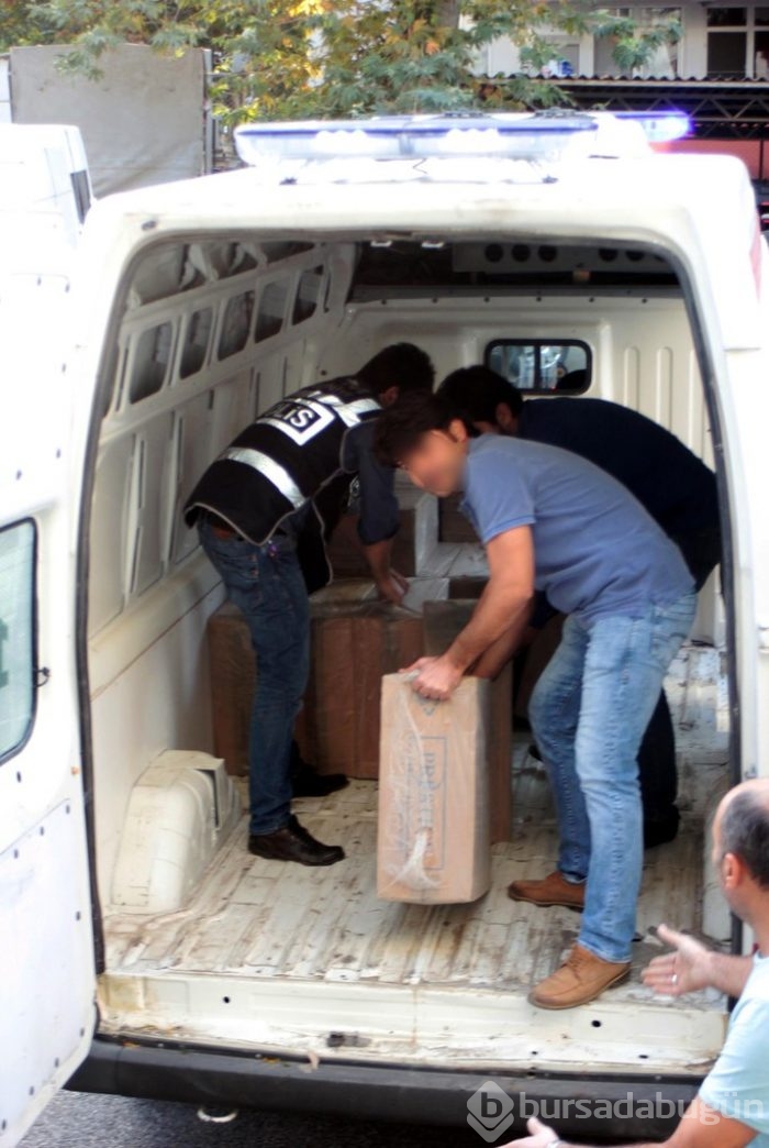 Sahte ambulansta 27 bin 500 paket kaçak sigara