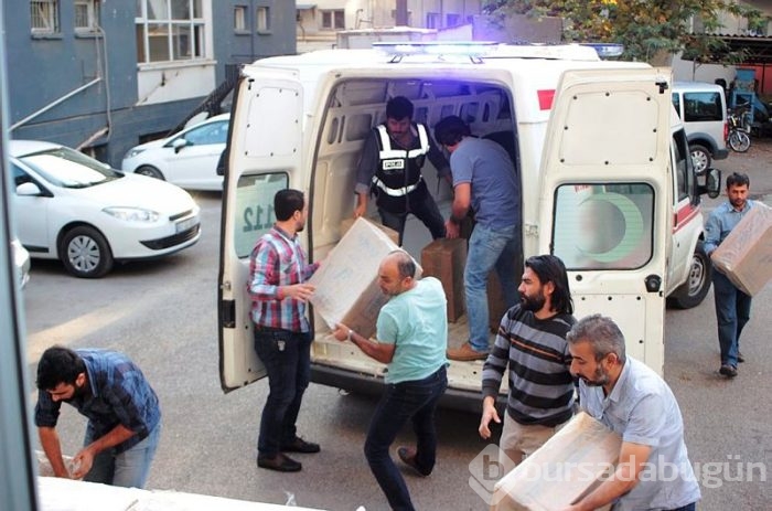 Sahte ambulansta 27 bin 500 paket kaçak sigara