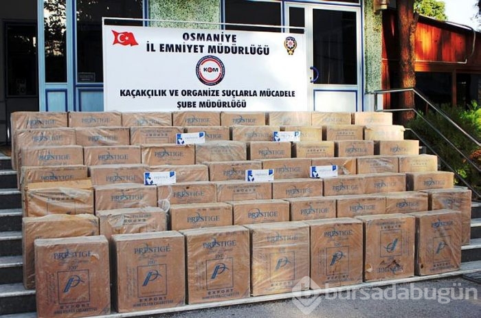 Sahte ambulansta 27 bin 500 paket kaçak sigara