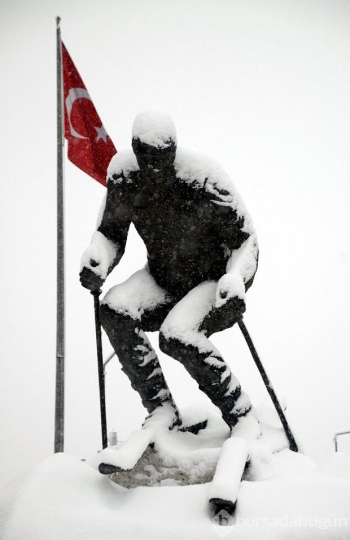 Erzurum'da kar yağışı