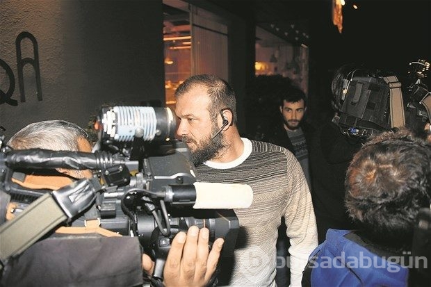 Abisi saldırdı Kıvanç izledi!