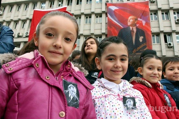 Atatürk tüm yurtta böyle anıldı