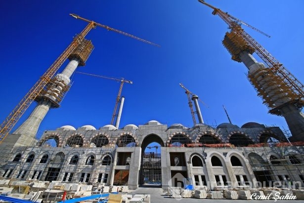 Çamlıca Camii'nde artık sona doğru
