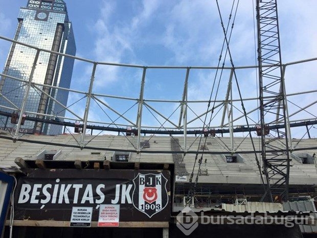 Vodafone Arena'nın çatısında sona doğru
