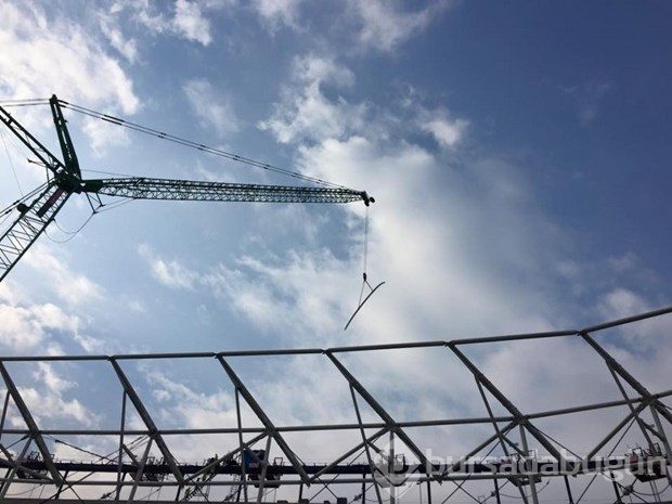 Vodafone Arena'nın çatısında sona doğru