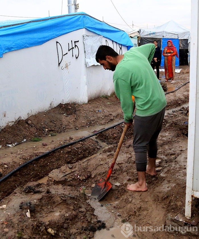 Irak'taki sığınmacıların yağmur çilesi