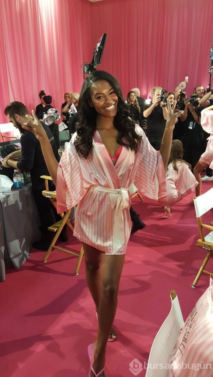 Victoria's Secret Show'un perde arkasından ilk fotoğraflar