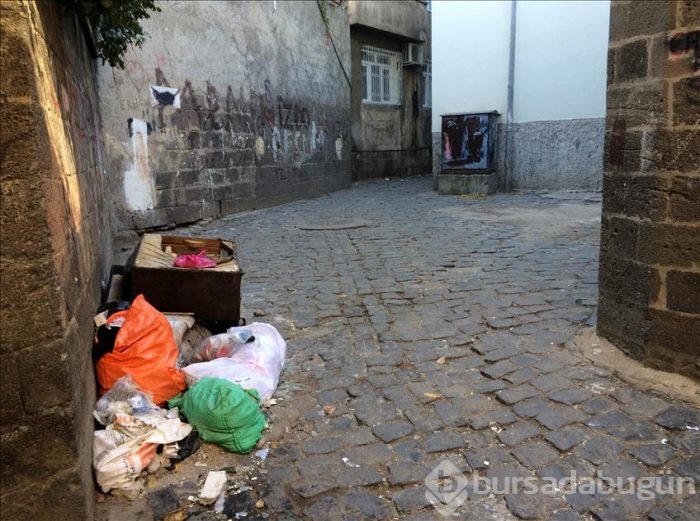 Tarihi ilçe Sur'da yaşama terör darbesi