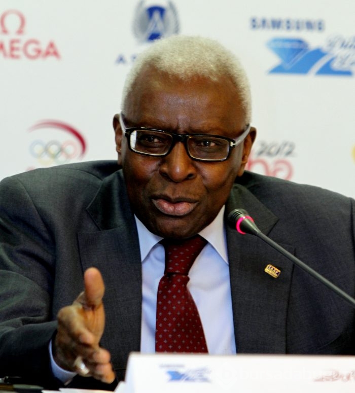 Uluslararası Atletizm Vakfı Başkanı Diack istifa etti