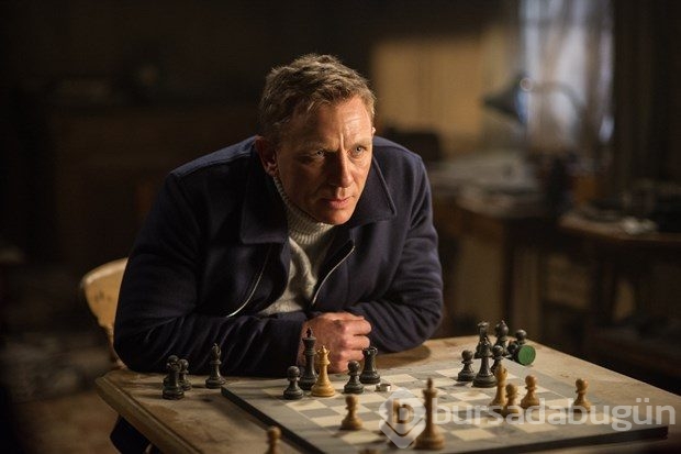 James Bond'a benzemek bir servete mal oluyor