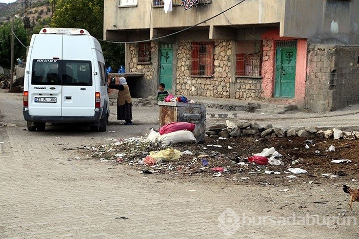 "HDP'ye oy vermediğimiz için çöplerimiz toplanmıyor"