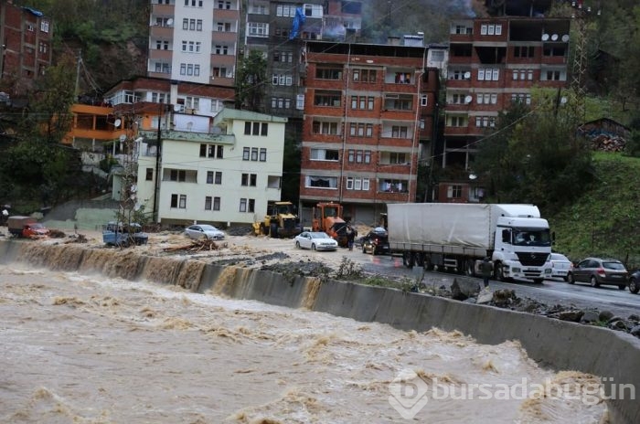 Artvin'de heyelan