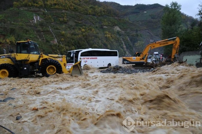 Artvin'de heyelan