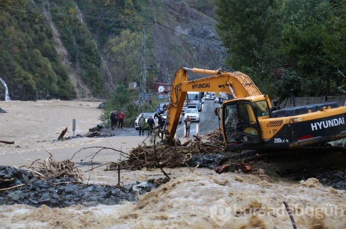 Artvin'de heyelan