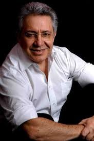 Zülfü Livaneli Bursa'da okurlarıyla buluştu