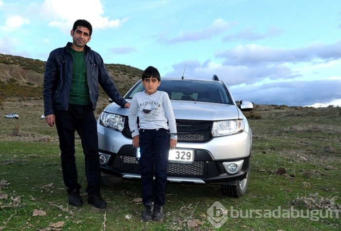 Bir taşla araba aldı!