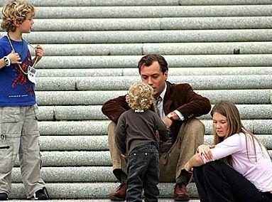 "Hemen defol ve bir daha da bu eve asla gelme!"