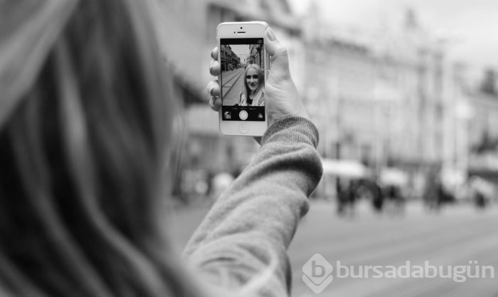 Selfie modası estetik yaşını düşürdü!	
