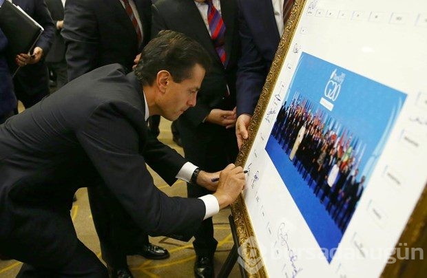 G20'de aile fotoğrafına imza