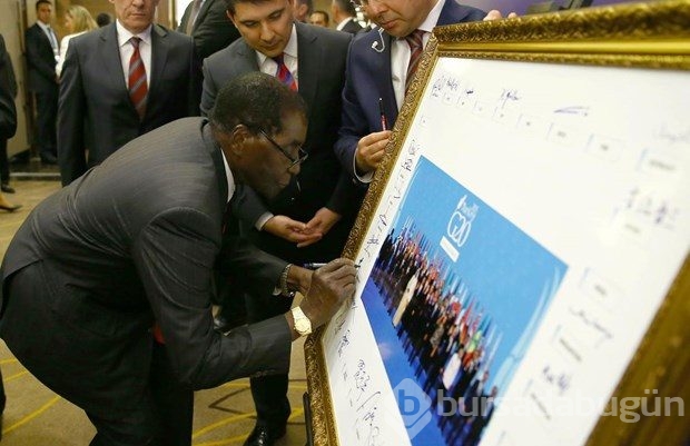 G20'de aile fotoğrafına imza