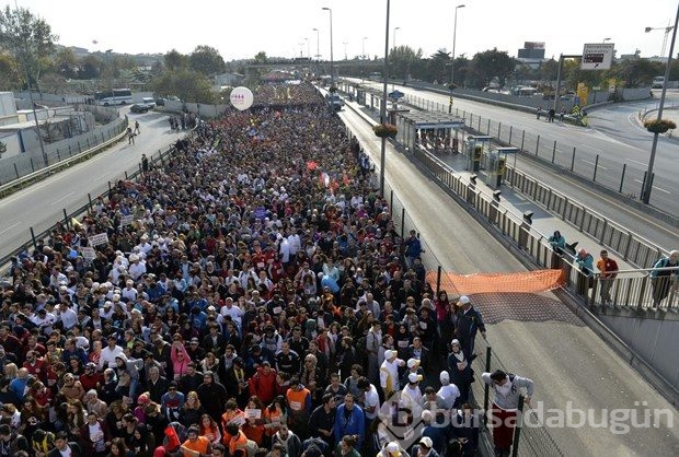 İstanbul Maratonu'nda renkli görüntüler