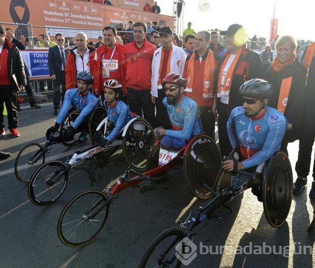 İstanbul Maratonu'nda renkli görüntüler