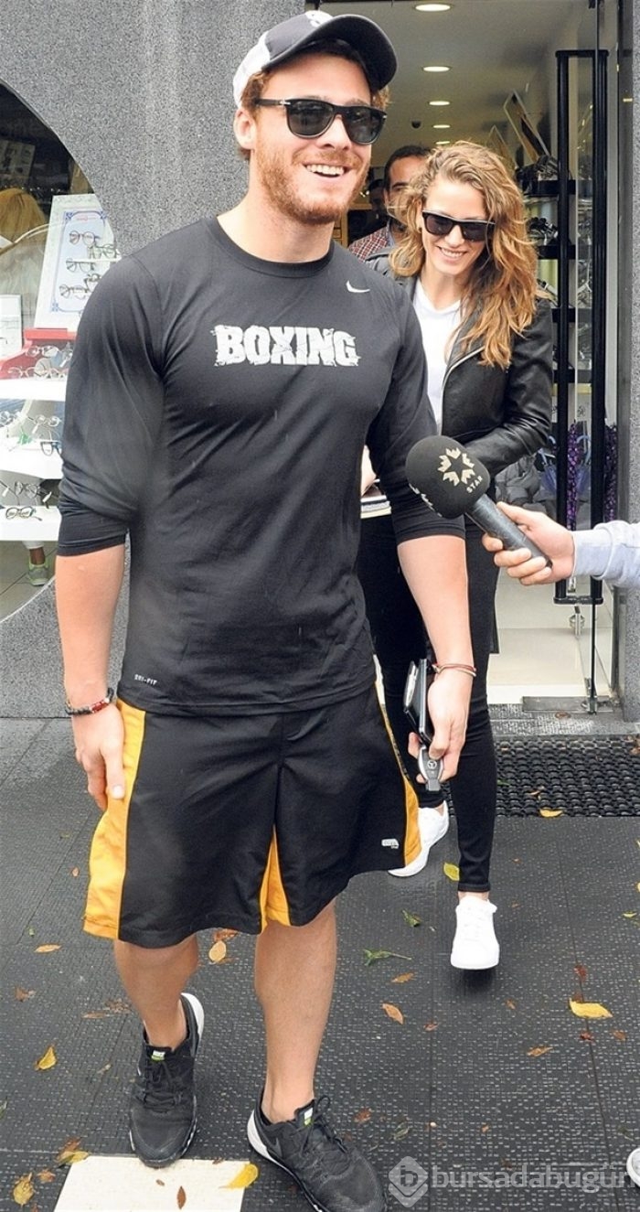 Serenay Sarıkaya ile Kerem Bürsin'in Çeşme tatili!