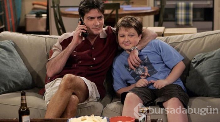 Charlie Sheen HIV virüsü mü taşıyor?