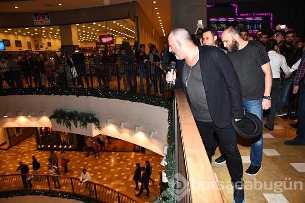 Cem Yılmaz'ın 'balkon' konuşması!
