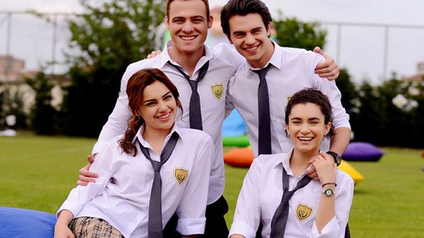 Set aşkları gerçek oldu