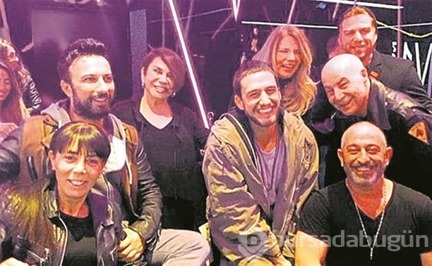 Cem Yılmaz'dan yakın dostlara özel gala