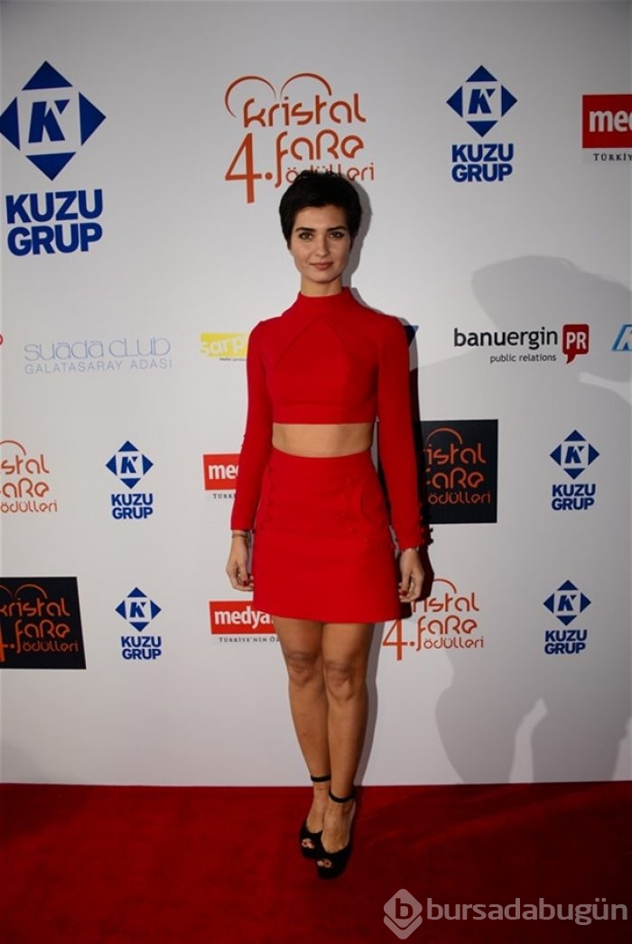 Tuba Büyüküstün: Saçımı en çok annem beğendi